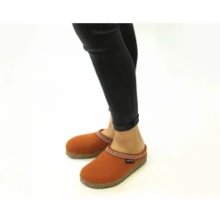 HAFLINGER FRANZL KURBIS PANTOFOLEIN FELTRO DI LANA ZUCCA